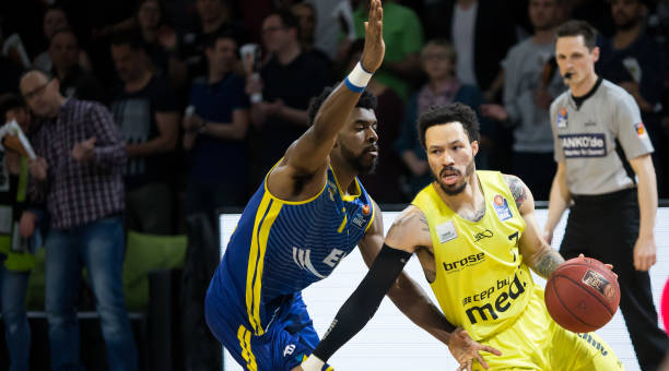 合的负面发 合的负面发