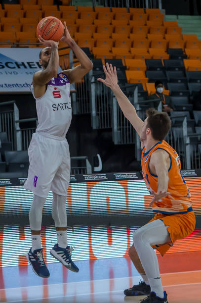 中天的巴黎 中天的巴黎